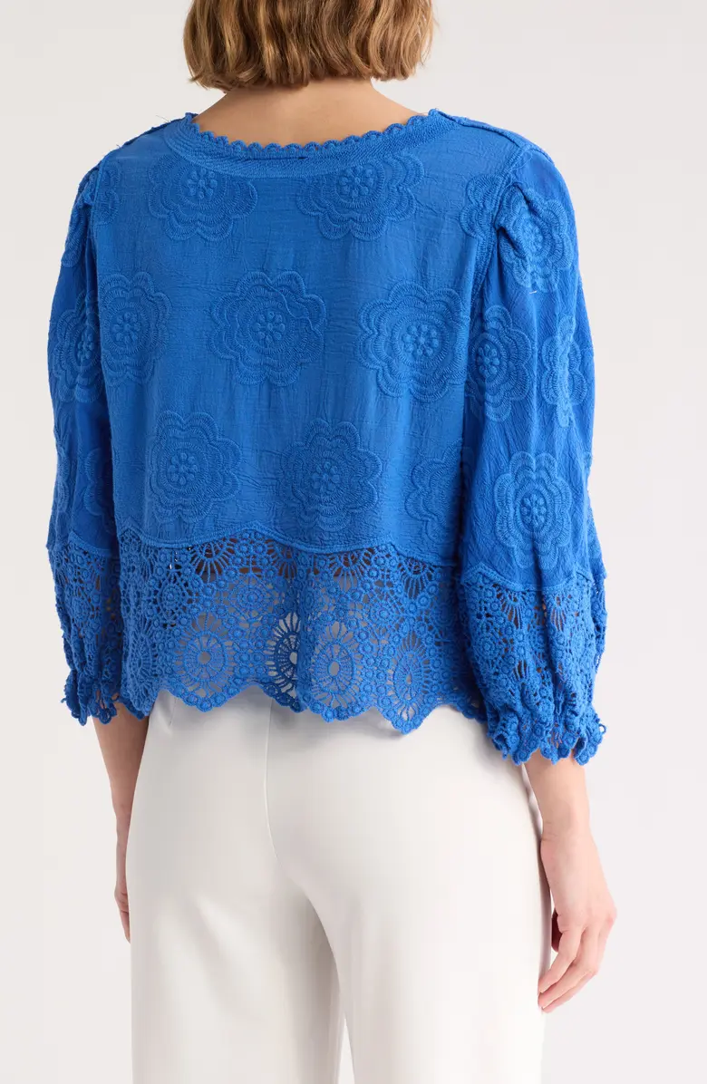SB1747 Embroidered Button-Up Shirt