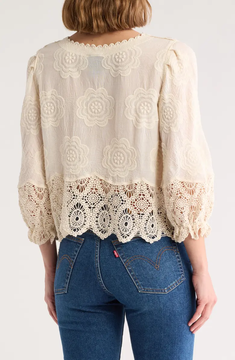 SB1747 Embroidered Button-Up Shirt