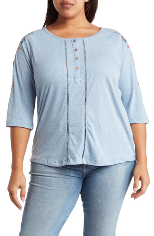 SB1090X Embroidered Eyelet Long Sleeve Button-Up Shirt